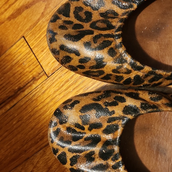Leopard Tieks - Picture 6 of 6